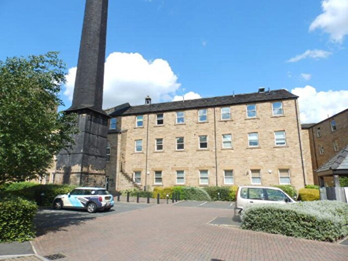 1 Bedroom Flat To Rent In Joshua House, Textile Street, Dewsbury, West Yorkshire, WF13