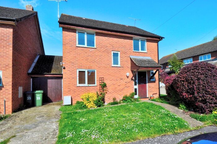 4 Bedroom Link Detached House To Rent In Kings Orchard, Wallingford, OX10