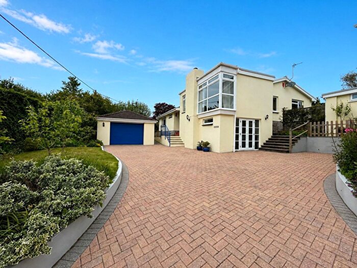 4 Bedroom Bungalow For Sale In Monkleigh, Bideford, Devon, EX39