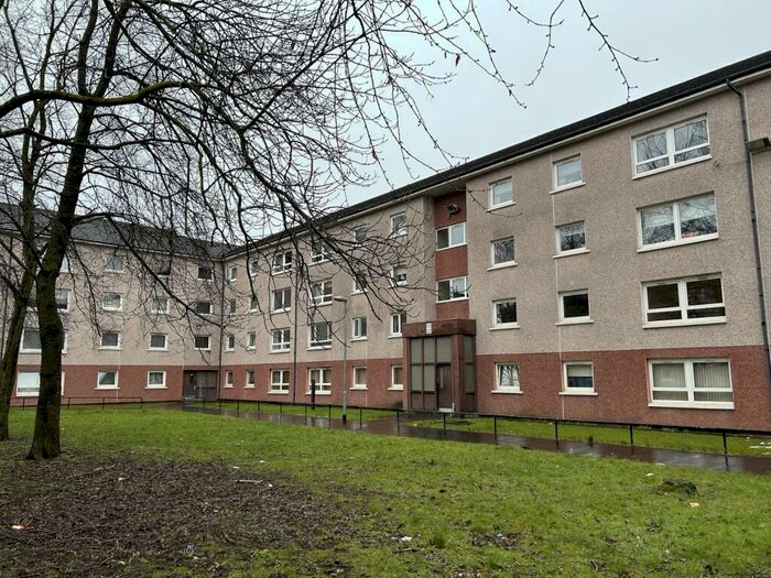 3 Bedroom Flat To Rent In Ferryden Court, Whiteinch, G14