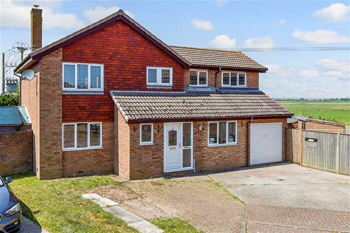 4 Bedroom Detached House For Sale In Gloucester Mews, New Romney, Kent, TN28