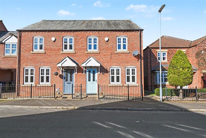 3 Bedroom Semi Detached House For Sale In The Granary, Scotter, Gainsborough, DN21