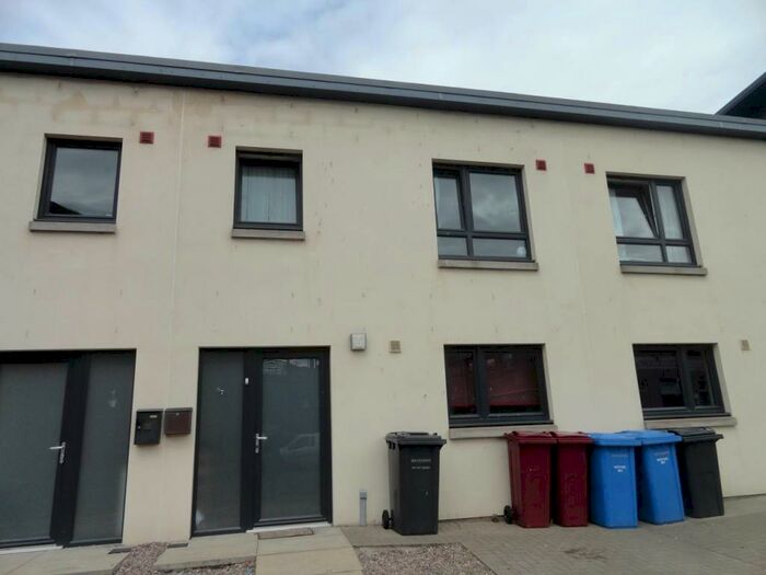 2 Bedroom House To Rent In Bellfield Street, DD1
