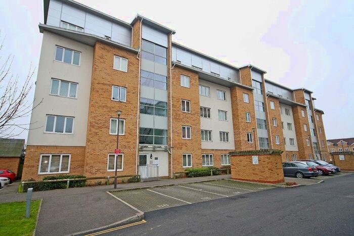 2 Bedroom Flat To Rent In Primrose Place, Isleworth, TW7
