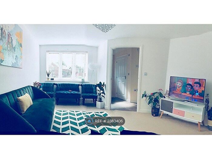 3 Bedroom Terraced House To Rent In Faraday Road, Portsmouth, PO6