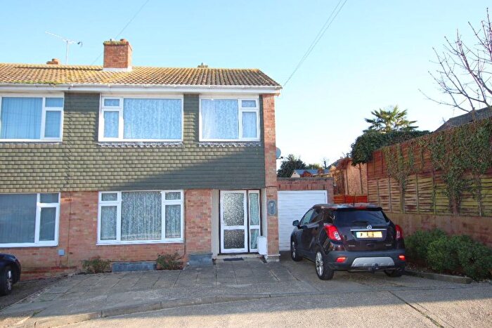 3 Bedroom Semi Detached House For Sale In Clacton On Sea, CO15
