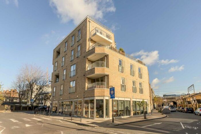 2 Bedroom Flat To Rent In Bocking Street, London Fields, E8