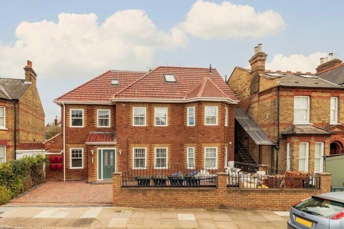 1 Bedroom Flat To Rent In Coldershaw Road, London, W13