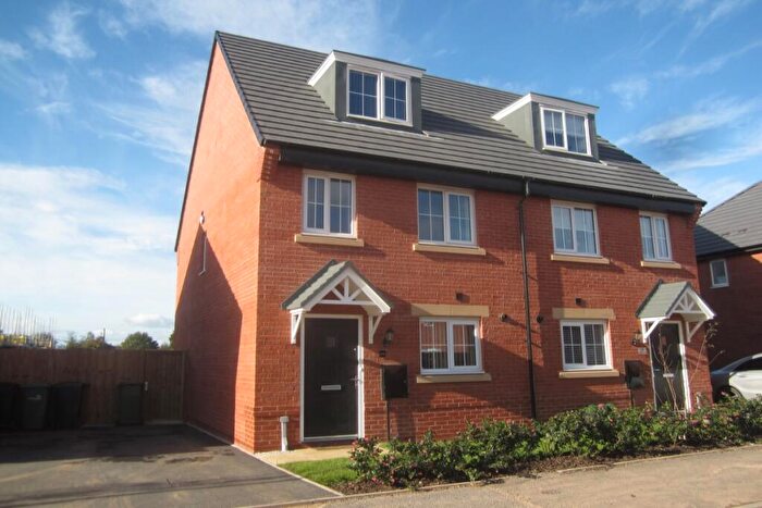3 Bedroom Semi-Detached House To Rent In Rotary Way, Shavington, Crewe, CW2
