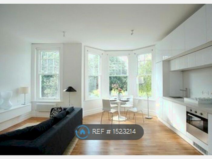 2 Bedroom Flat To Rent In Clapham Common South Side, London, SW4