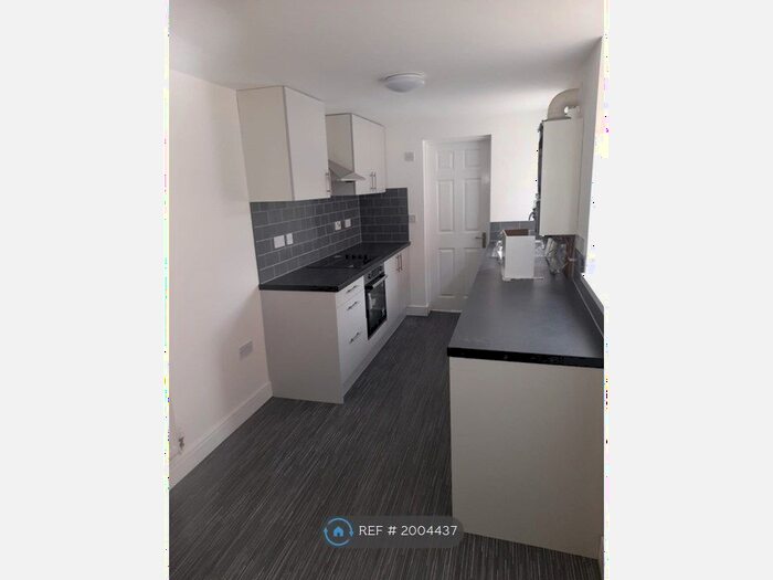 1 Bedroom Flat To Rent In Elizabeth Street, Crewe, CW1