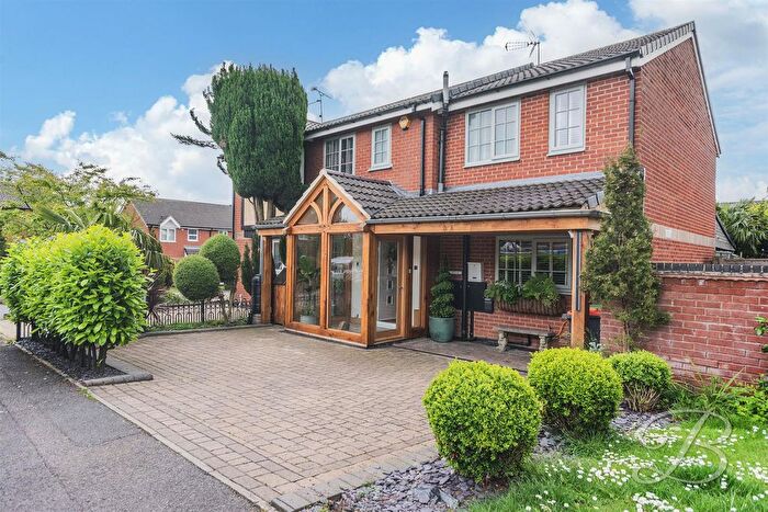 3 Bedroom Semi-Detached House For Sale In Dovedale Avenue, Sutton-In-Ashfield, NG17