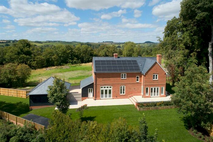 4 Bedroom Detached House For Sale In Winton Hill, Stockbridge, SO20