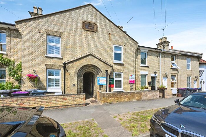 2 Bedroom Cottage For Sale In Park Road, Ware, SG12