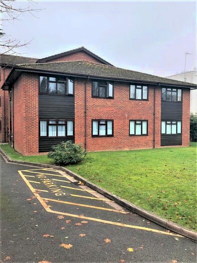 2 Bedroom Terraced House To Rent In Pampisford Road, South Croydon, CR2