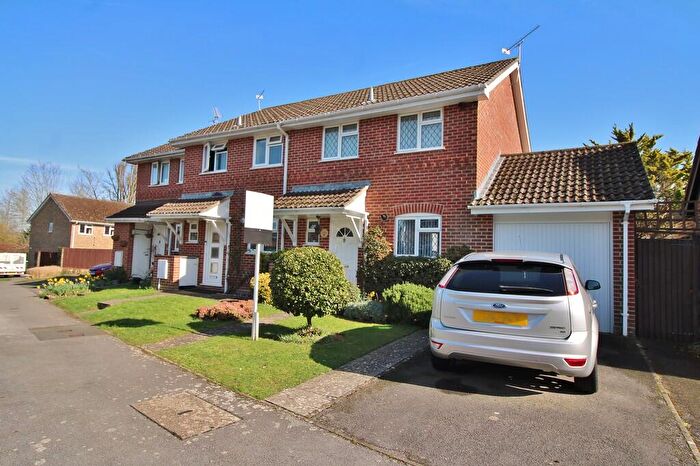 3 Bedroom End Of Terrace House For Sale In Nightingale Close, Rowlands Castle, PO9