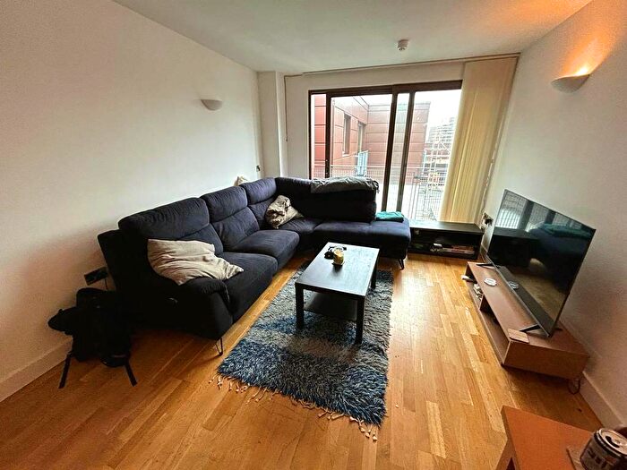 2 Bedroom Apartment To Rent In Isaac Way, Manchester, Greater Manchester, M4