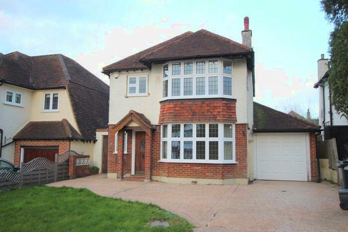 3 Bedroom Detached House To Rent In Oak Hill, KT18