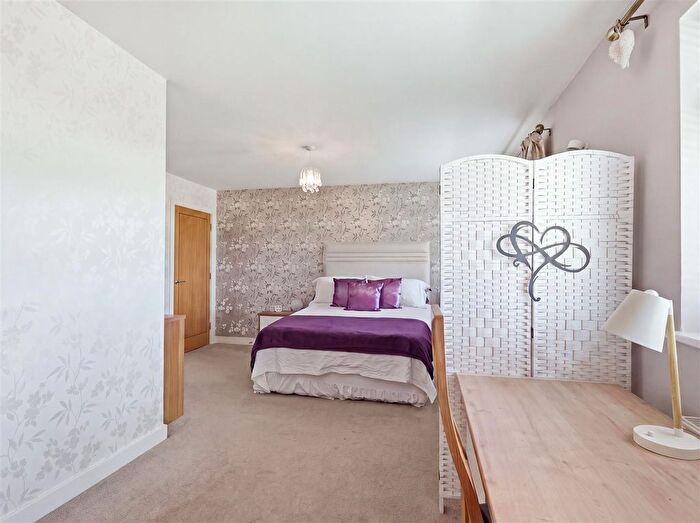 2 Bedroom Flat For Sale In Lymington Road, Highcliffe, Christchurch, BH23