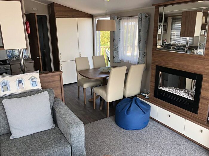 2 Bedroom Mobile/park Home For Sale In Boswinger, St. Austell, PL26