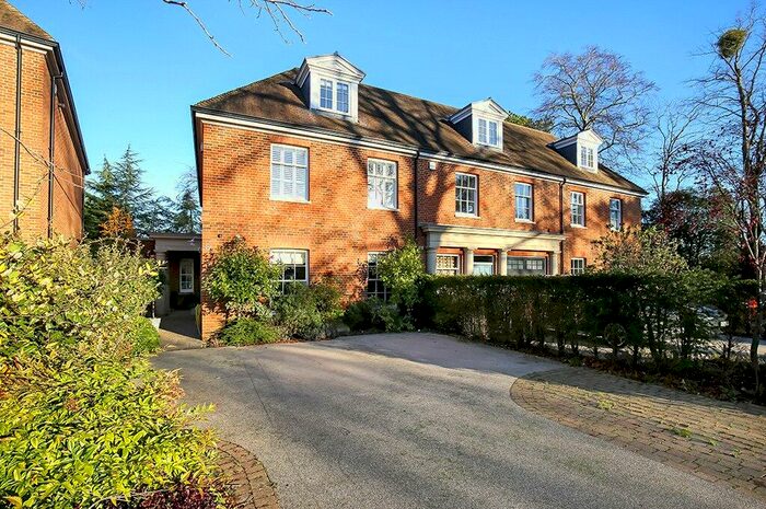 4 Bedroom End Of Terrace House To Rent In Bereweeke Road, Winchester, Hampshire, SO22