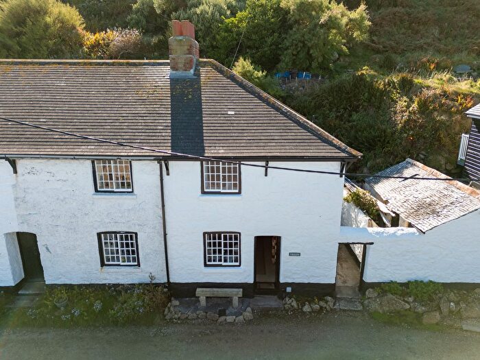 2 Bedroom End Of Terrace House For Sale In Sennen Cove, TR19