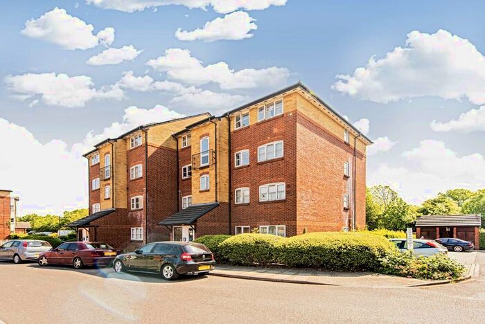 2 Bedroom Flat To Rent In Anderson Close, London, W3