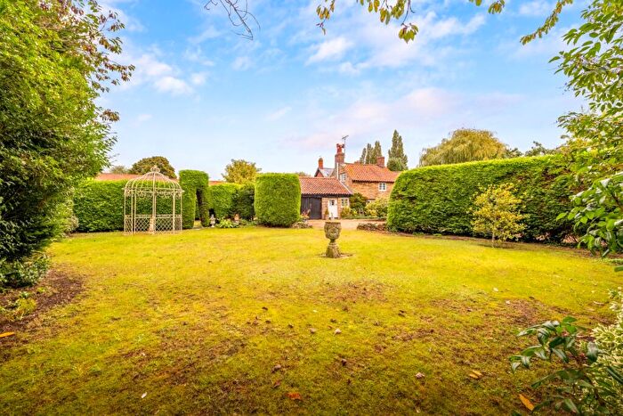 3 Bedroom Cottage For Sale In Brattleby, Lincoln, Lincolnshire, LN1