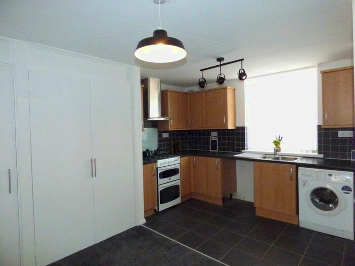 3 Bedroom End Of Terrace House To Rent In Links Green, Gosforth, Newcastle Upon Tyne, NE3