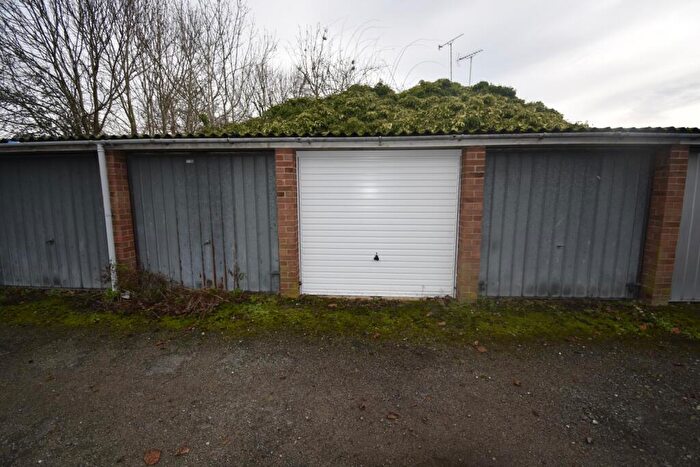 Garage / Parking To Rent In Sidcup Hill Sidcup, DA14