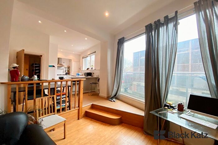 1 Bedroom Flat To Rent In Newington Causeway, London, SE1