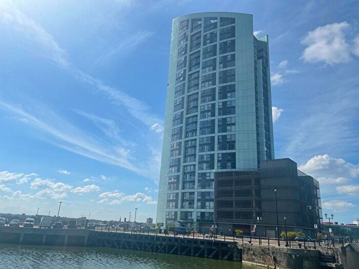 2 Bedroom Apartment To Rent In Alexandra Tower, Liverpool., L3