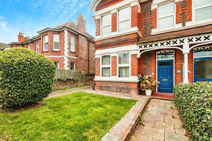 1 Bedroom Flat To Rent In Belsize Road, Worthing, BN11