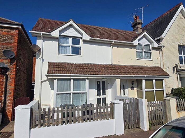 1 Bedroom End Of Terrace House To Rent In Bourne Street, BN21