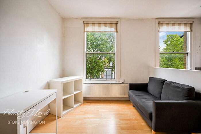 1 Bedroom Apartment For Sale In Narford Road, London, E5