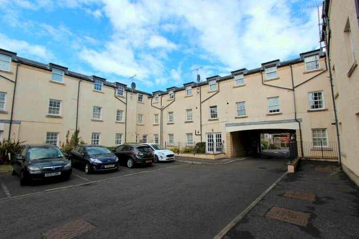 2 Bedroom Flat To Rent In Willowbrae Road, Willowbrae, Edinburgh, EH8