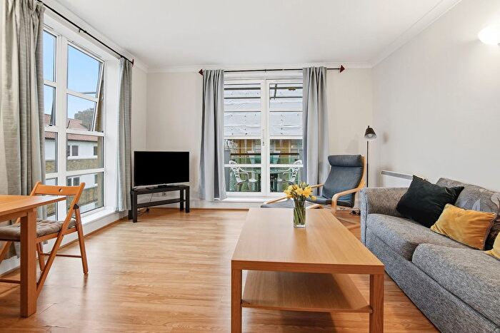 2 Bedroom Flat To Rent In The Grange, Bermondsey, SE1
