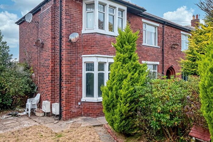2 Bedroom Flat For Sale In Hawcoat Lane, Barrow-In-Furness, LA14