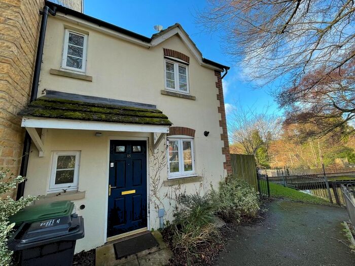 2 Bedroom End Of Terrace House To Rent In Castle Stream Court, Dursley, GL11