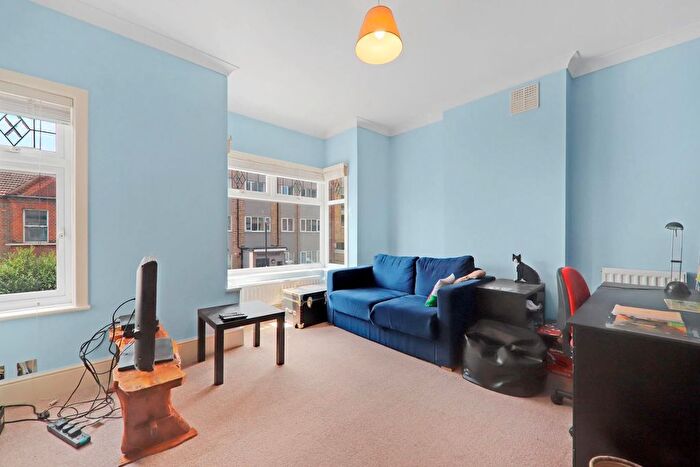 2 Bedroom End Of Terrace House For Sale In Knighton Park Road, London, SE26