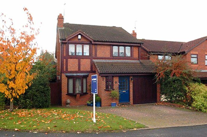 4 Bedroom Detached House To Rent In Beaubrook Gardens, Wordsley, DY8