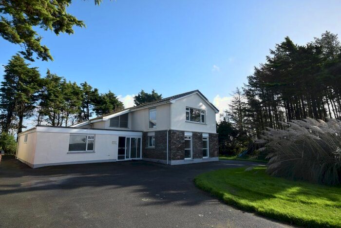 4 Bedroom Property To Rent In Higher Clovelly, Bideford, EX39