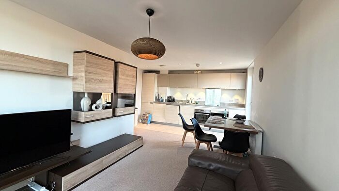 2 Bedroom Flat To Rent In Exeter Road, London, E16