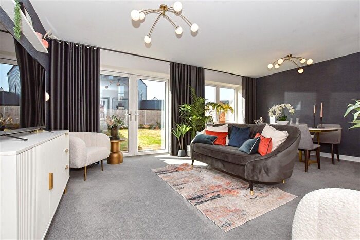 3 Bedroom Semi-detached House For Sale In Barley Drive, Grasmere Gardens (Phase ), Chestfield, Whitstable, Kent, CT5