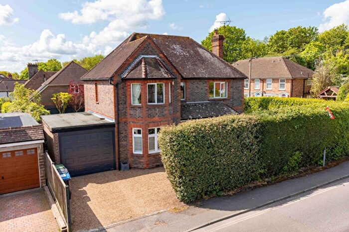 4 Bedroom Detached House For Sale In Park Road, East Grinstead, RH19