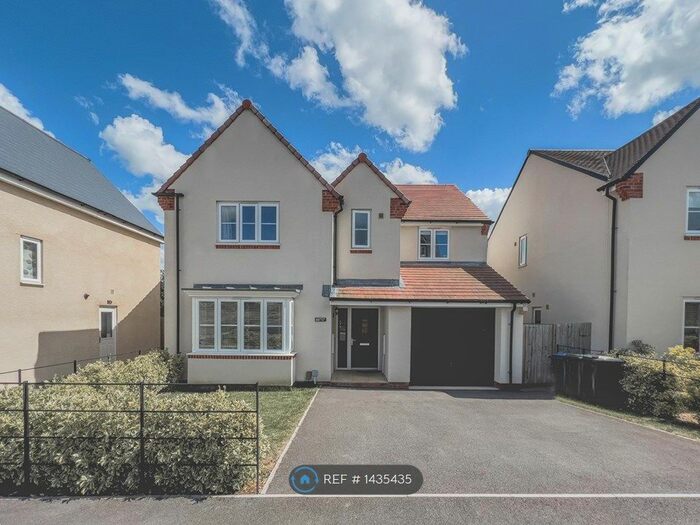4 Bedroom Detached House To Rent In Wheeler Way, Malmesbury, SN16