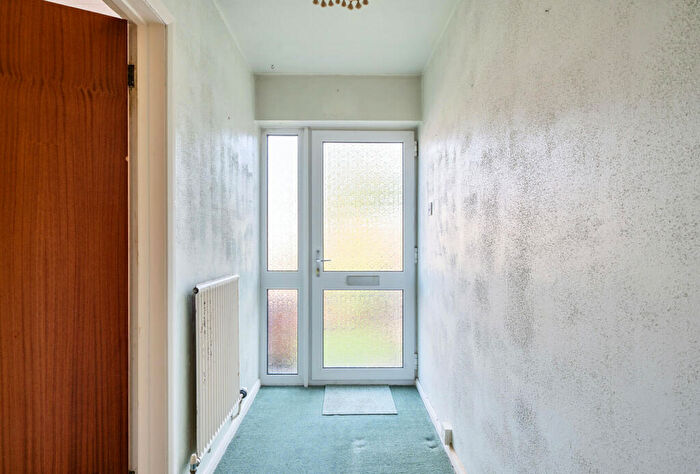 2 Bedroom Bungalow For Sale In Birch Road, Kingscourt, Stroud, Gloucestershire, GL5