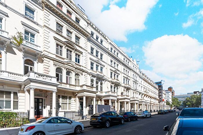 2 Bedroom Flat To Rent In Queens Gate Terrace, South Kensington, London, SW7