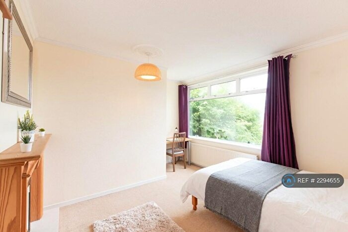 6 Bedroom Detached House To Rent In Wellsway, Bath, BA2