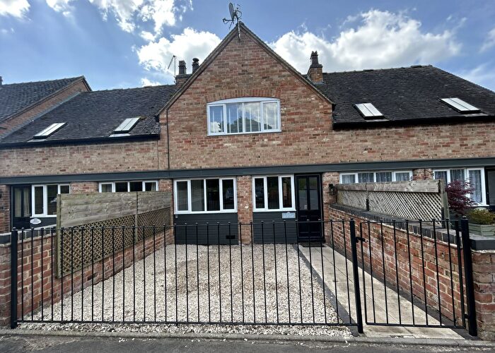 2 Bedroom Barn Conversion To Rent In Stratford-Upon-Avon, CV37